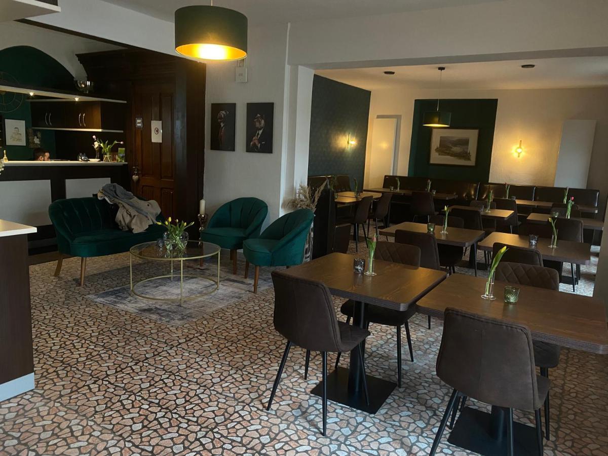 Hotel Vier Loewen ترابن ترارباخ المظهر الخارجي الصورة