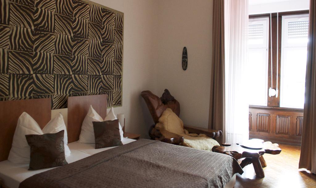 Hotel Vier Loewen ترابن ترارباخ المظهر الخارجي الصورة